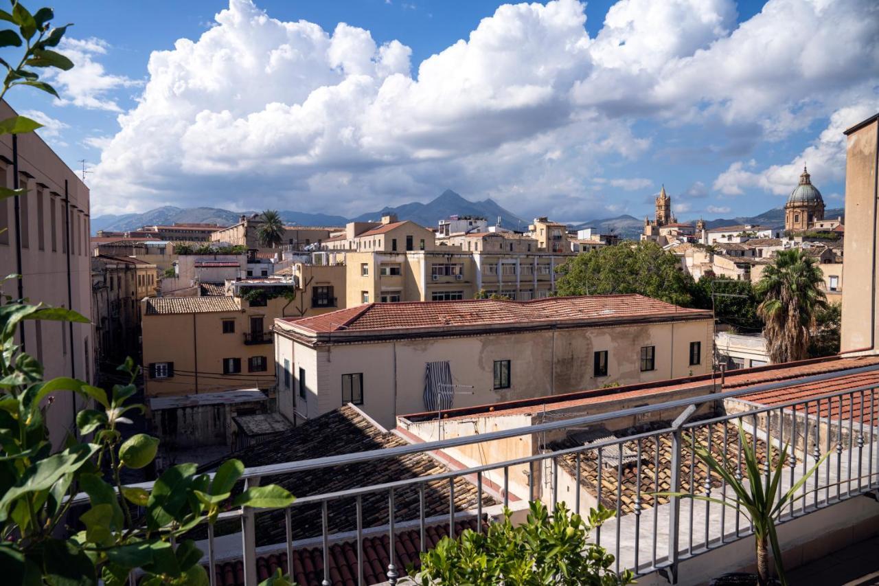 Sopra Moltivolti Guesthouse Palermo Exteriör bild