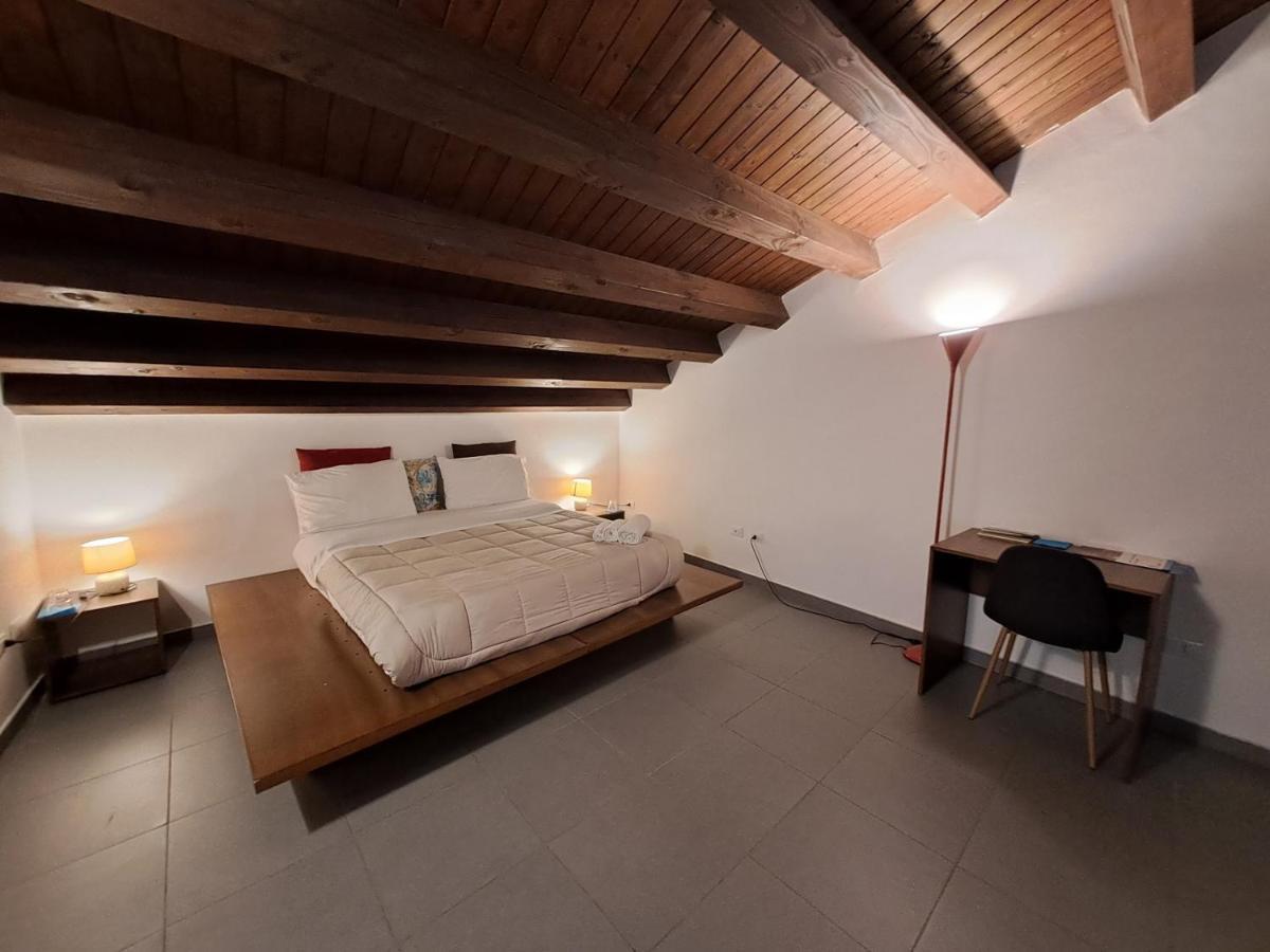 Sopra Moltivolti Guesthouse Palermo Rum bild